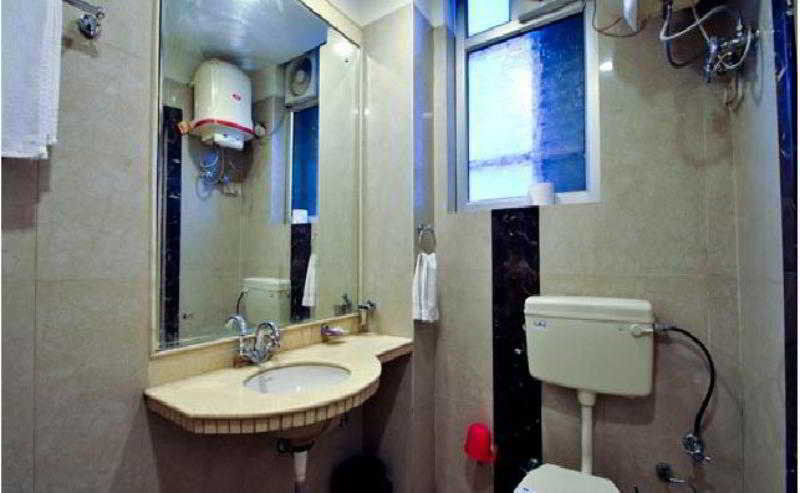 Hotel Mandakini Plaza Kanpur Buitenkant foto