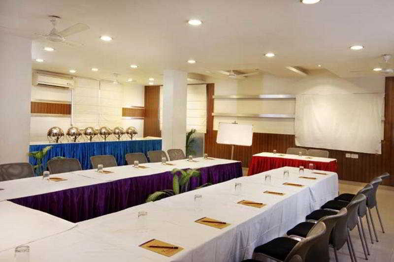 Hotel Mandakini Plaza Kanpur Faciliteiten foto